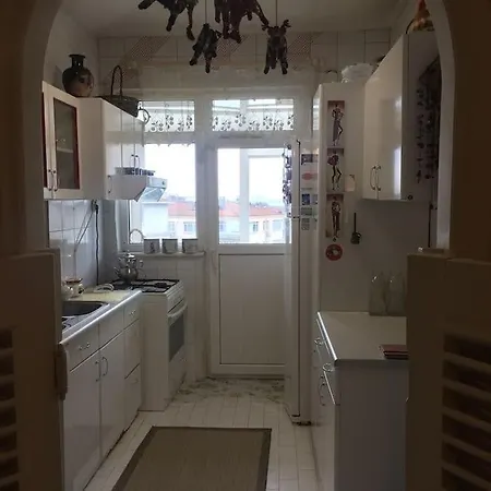 Spacious 2br Apartment, Centrally Located * Istanbul
